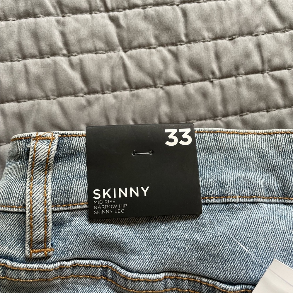 Young Men’s Size 33 Forever 21 Jeans